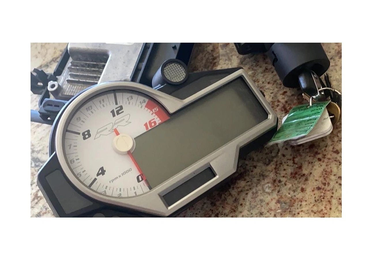 BMW cluster showing mismatched mileage code